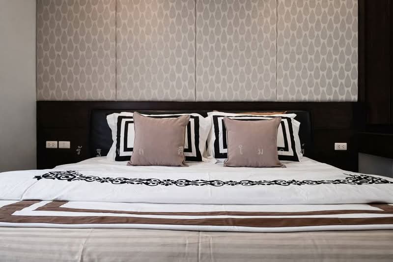 Baan Klang Muang Swiss Town Kaset-Nawamin, Bangkok, Soi Moobaan Klang Mueng, Chorake Bua, Lat Phrao, Bangkok, 2 Bedrooms, 170 sqm, Townhouse For Rent, by Rattapon Sivamok, 500211572 - DDproperty.com