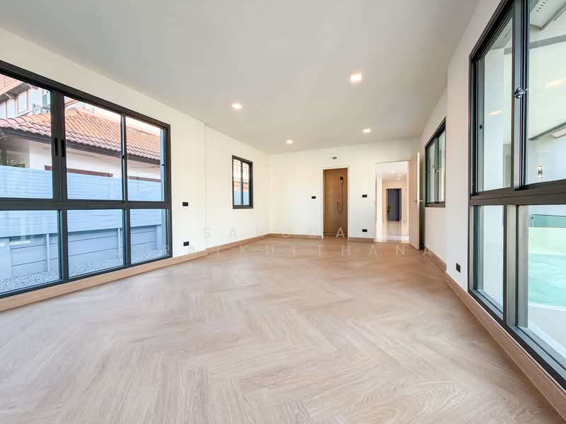 Laddarom Pinklao-Kanchanapisek, Nonthaburi, Kanchanaphisek Road, Bang Muang, Bang Yai, Nonthaburi, 4 Bedrooms, 250 sqm, Single Detached House For Sale, by Saruda Jiratkulthana, 500211575 - DDproperty.com