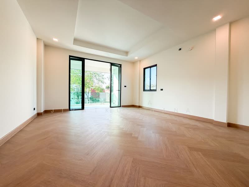 Laddarom Pinklao-Kanchanapisek, Nonthaburi, Kanchanaphisek Road, Bang Muang, Bang Yai, Nonthaburi, 4 Bedrooms, 250 sqm, Single Detached House For Sale, by Saruda Jiratkulthana, 500211575 - DDproperty.com