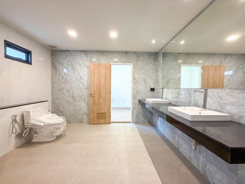 Laddarom Pinklao-Kanchanapisek, Nonthaburi, Kanchanaphisek Road, Bang Muang, Bang Yai, Nonthaburi, 4 Bedrooms, 250 sqm, Single Detached House For Sale, by Saruda Jiratkulthana, 500211575 - DDproperty.com