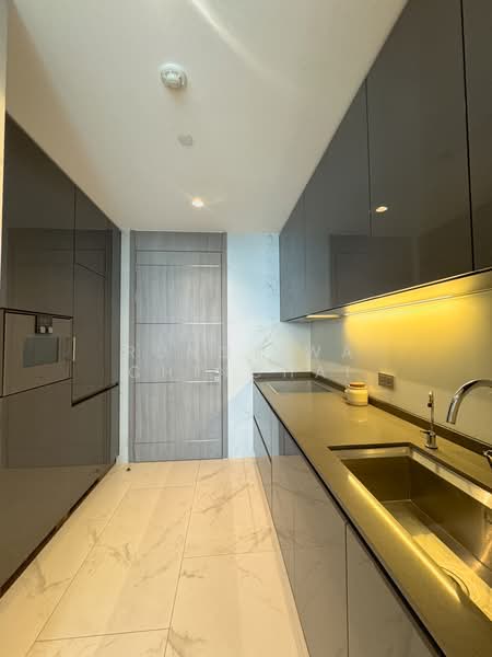 The Estelle Phrom Phong, Bangkok, 131 Soi Sukhumvit 26, Khong Tan, Khlong Toei, Bangkok, 4 Bedrooms, 230 sqm, Condo For Rent, by Rungtiwa Chinchai, 500211580 - DDproperty.com