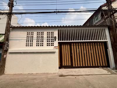 ขาย - ทาวน์เฮ้าส์ ชั้นเดียว หน้ากว้าง 8 เมตร รีโนเวทใหม่ รามอินทรา 17 ใกล้รถไฟฟ้าสถานีลาดปลาเค้า, กรุงเทพ