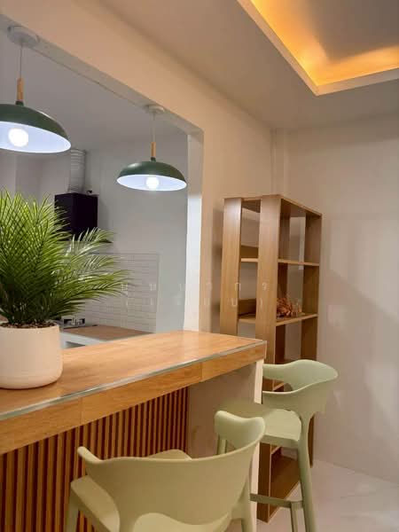 For Sale - ทาวน์เฮ้าส์ ชั้นเดียว หน้ากว้าง 8 เมตร รีโนเวทใหม่ รามอินทรา 17 ใกล้รถไฟฟ้าสถานีลาดปลาเค้า, Bangkok