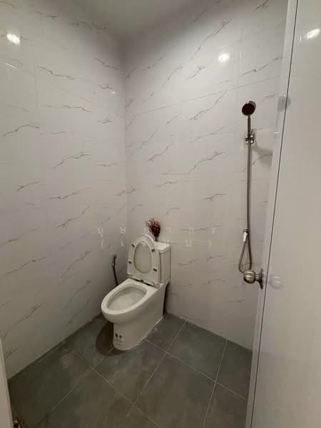 For Sale - ทาวน์เฮ้าส์ ชั้นเดียว หน้ากว้าง 8 เมตร รีโนเวทใหม่ รามอินทรา 17 ใกล้รถไฟฟ้าสถานีลาดปลาเค้า, Bangkok