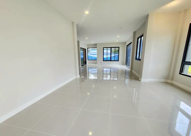 Laddarom Pinklao-Kanchanapisek : ลัดดารมย์ ปิ่นเกล้า-กาญจนาภิเษก, นนทบุรี, ถนนกาญจนาภิเษก, บางม่วง, บางใหญ่, นนทบุรี, 234 ตร.ม., บ้านเดี่ยว ขาย, โดย อนุสรา มณีมาศ, 500211582 - DDproperty.com