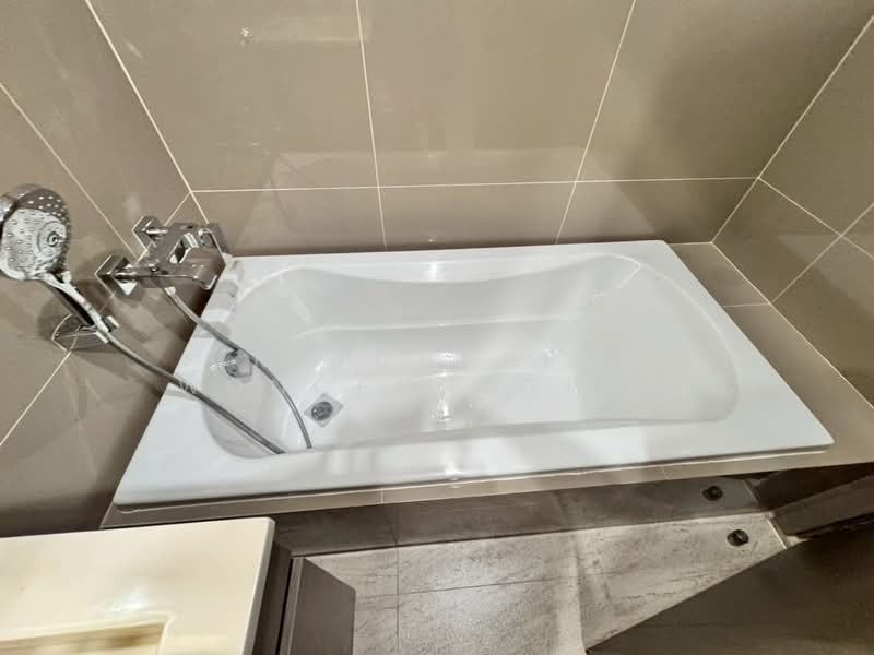 Mori Haus, Bangkok, Soi On Nut 1/1 Sukhumvit Road77, Phra Kanong Nua, Watthana, Bangkok, 1 Bedroom, 47 sqm, Condo For Rent, by Ratchanee Wongpongtham, 500211584 - DDproperty.com