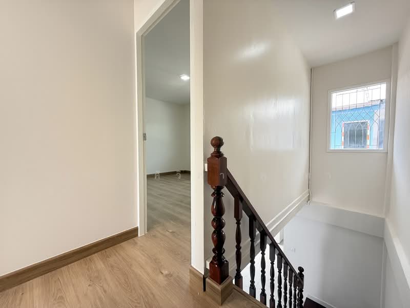 Pinjaruen3 Donmuang, Bangkok, Si Khan, Don Mueang, Bangkok, 2 Bedrooms, 140 sqm, Semi-Detached House (Twin House) For Sale, by คุณ ศศิวิภา พูลทา, 500211615 - DDproperty.com