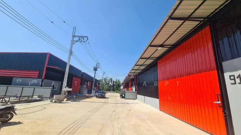 For Rent - Warehouse with office space for rent in Nimitmai area. Newly built, suitable for noisy environments., Bangkok