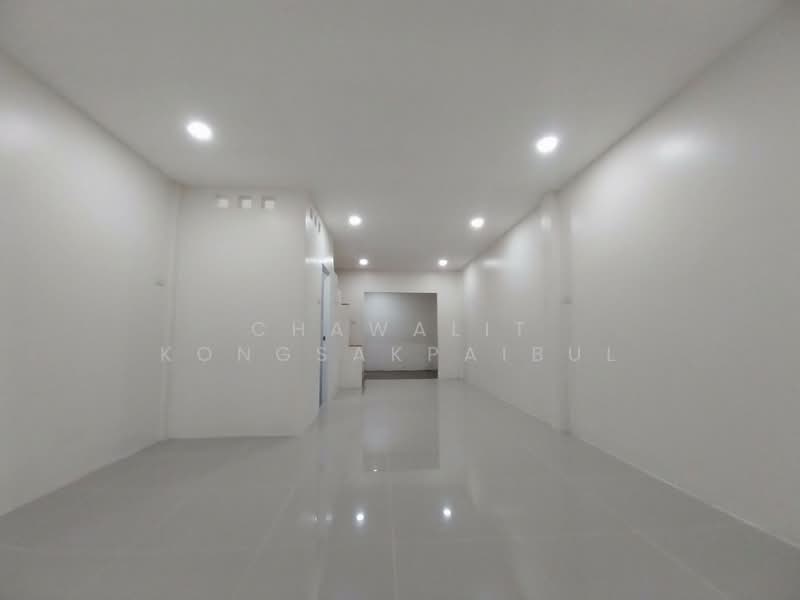 Baan Busakorn Rattiya, Nonthaburi, Bang Bua Thong, Bang Bua Thong, Nonthaburi, 2 Bedrooms, 125 sqm, Townhouse For Sale, by CHAWALIT KONGSAKPAIBUL, 500211636 - DDproperty.com