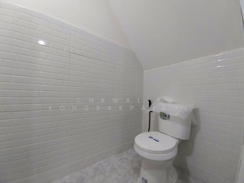 Baan Busakorn Rattiya, Nonthaburi, Bang Bua Thong, Bang Bua Thong, Nonthaburi, 2 Bedrooms, 125 sqm, Townhouse For Sale, by CHAWALIT KONGSAKPAIBUL, 500211636 - DDproperty.com