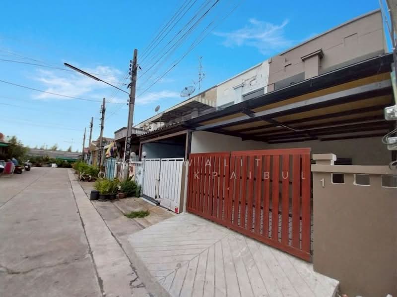 Baan Busakorn Rattiya, Nonthaburi, Bang Bua Thong, Bang Bua Thong, Nonthaburi, 2 Bedrooms, 125 sqm, Townhouse For Sale, by CHAWALIT KONGSAKPAIBUL, 500211636 - DDproperty.com