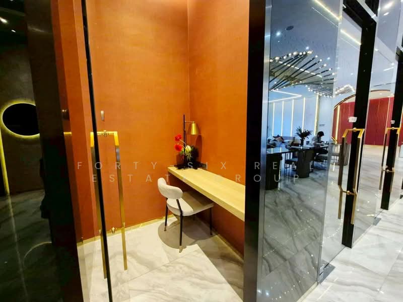 SOHO Bangkok Ratchada, Bangkok, 74 Pracha Rat Bamphen Rd, Huai Khwang, Huai Khwang, Bangkok, 1 Bedroom, 37 sqm, Condo For Rent, by Forty-Six Real Estate Group, 500211644 - DDproperty.com