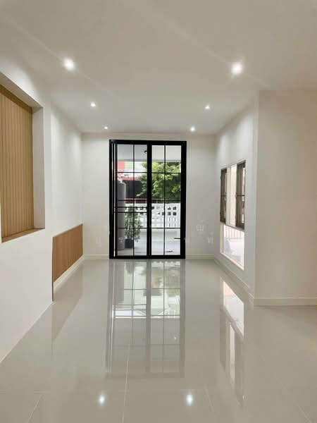 Wararak Rangsit Klong 3, Pathum Thani, Khlong Sam, Khlong Luang, Pathum Thani, 3 Bedrooms, 130 sqm, Townhouse For Sale, by ศุภพิชญ์ บุรานนท์, 500211669 - DDproperty.com