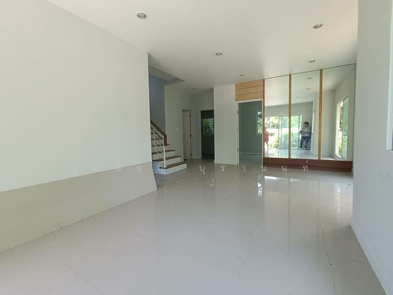 Centro Rangsit, Pathum Thani, Rangsit - Nakhon Nayok Road, Bang Yitho, Thanyaburi, Pathum Thani, 4 Bedrooms, 160 sqm, Single Detached House For Sale, by ศุภพิชญ์ บุรานนท์, 500211678 - DDproperty.com