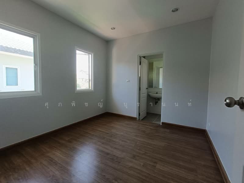 Centro Rangsit, Pathum Thani, Rangsit - Nakhon Nayok Road, Bang Yitho, Thanyaburi, Pathum Thani, 4 Bedrooms, 160 sqm, Single Detached House For Sale, by ศุภพิชญ์ บุรานนท์, 500211678 - DDproperty.com