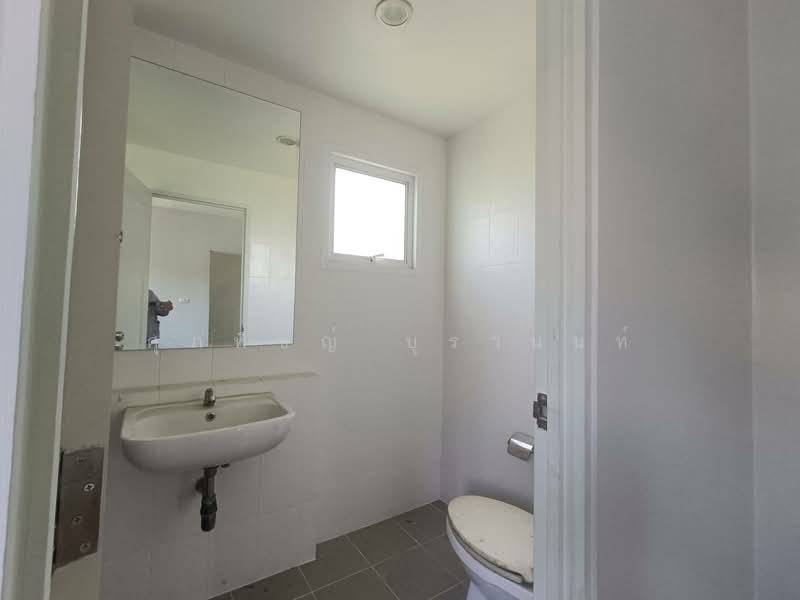 Centro Rangsit, Pathum Thani, Rangsit - Nakhon Nayok Road, Bang Yitho, Thanyaburi, Pathum Thani, 4 Bedrooms, 160 sqm, Single Detached House For Sale, by ศุภพิชญ์ บุรานนท์, 500211678 - DDproperty.com