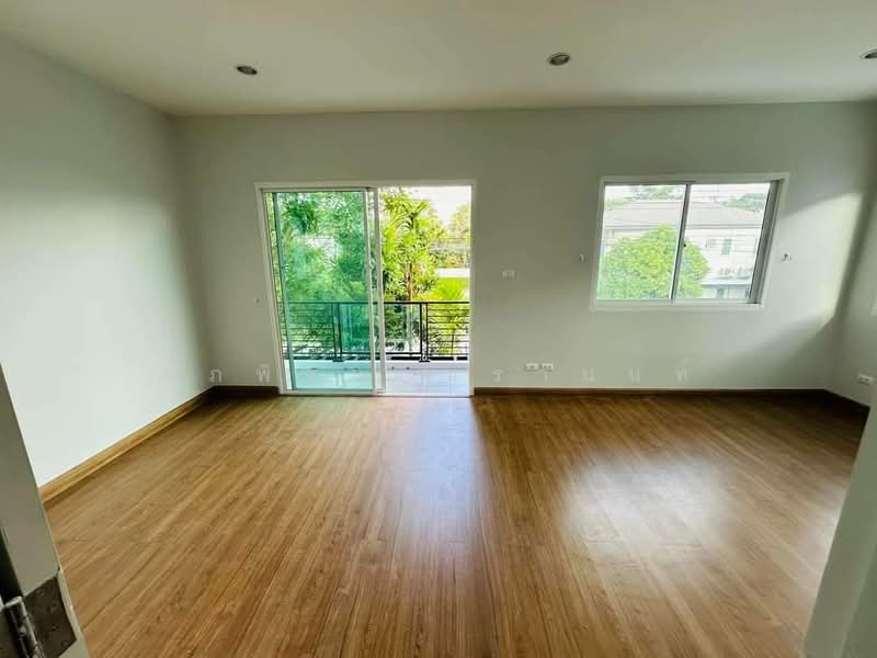 Centro Rangsit, Pathum Thani, Rangsit - Nakhon Nayok Road, Bang Yitho, Thanyaburi, Pathum Thani, 4 Bedrooms, 160 sqm, Single Detached House For Sale, by ศุภพิชญ์ บุรานนท์, 500211678 - DDproperty.com