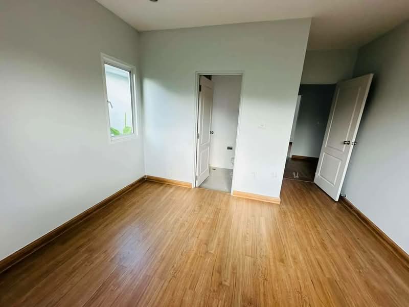 Centro Rangsit : เซนโทร รังสิต, ปทุมธานี, ถนนรังสิต - นครนายก, บึงยี่โถ, ธัญบุรี, ปทุมธานี, 160 ตร.ม., บ้านเดี่ยว ขาย, โดย ศุภพิชญ์ บุรานนท์, 500211678 - DDproperty.com