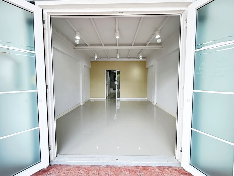 Metro Biz Town Chaengwattan 2, Nonthaburi, Khlong Phra Udom, Pak Kret, Nonthaburi, , 180 sqm, Shophouse For Sale, by คุณวิญญุดา เหล่าสันน์, 500211689 - DDproperty.com