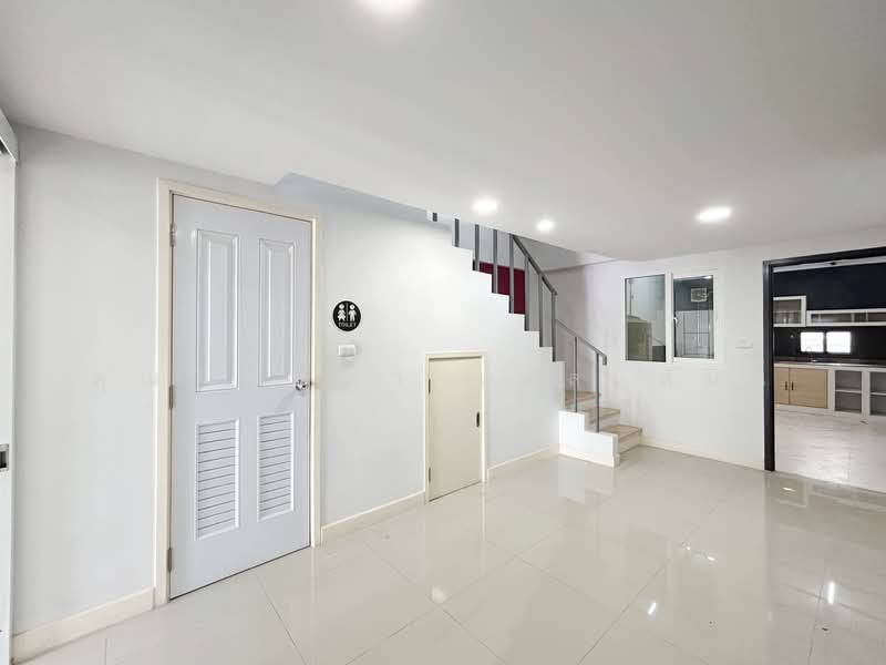 Metro Biz Town Chaengwattan 2, Nonthaburi, Khlong Phra Udom, Pak Kret, Nonthaburi, , 180 sqm, Shophouse For Sale, by คุณวิญญุดา เหล่าสันน์, 500211689 - DDproperty.com