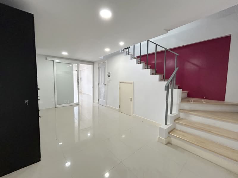 Metro Biz Town Chaengwattan 2, Nonthaburi, Khlong Phra Udom, Pak Kret, Nonthaburi, , 180 sqm, Shophouse For Sale, by คุณวิญญุดา เหล่าสันน์, 500211689 - DDproperty.com