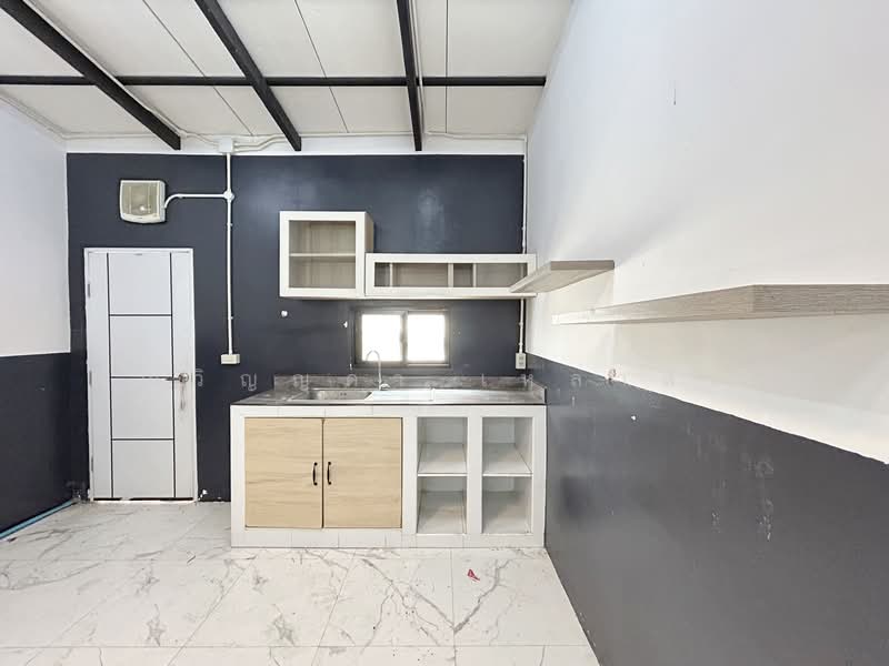 Metro Biz Town Chaengwattan 2, Nonthaburi, Khlong Phra Udom, Pak Kret, Nonthaburi, , 180 sqm, Shophouse For Sale, by คุณวิญญุดา เหล่าสันน์, 500211689 - DDproperty.com