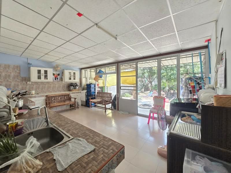 กานดา เพลส วงแหวน-ประชาอุทิศ76 (Kanda Place Wongwaen-Prachauthit76), Samut Prakan, Ban Khlong Suan, Phra Samut Jadee, Samut Prakan, 4 Bedrooms, 100 sqm, Townhouse For Sale, by The Best Property Agent หนิง, 500211700 - DDproperty.com