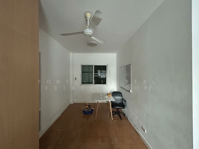 Home Office สไตล์ Cafe ใกล้รถไฟฟ้า 2 สาย จตุจักร-รัชโยธิน-เสนา-เกษตร-วิภาวดี-งามวงศ์วาน, กรุงเทพ, ลาดยาว, จตุจักร, กรุงเทพ, 360 ตร.ม., ทาวน์เฮ้าส์ ให้เช่า, โดย Forty-Six Real Estate Group, 500211718 - DDproperty.com