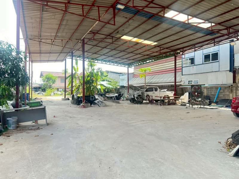 For Sale - โกดัง 200 ตร.ว. ซ.สุวินทวงศ์ 82/3 ห่างจากถนนใหญ่ เพียง 100 เมตร, Bangkok