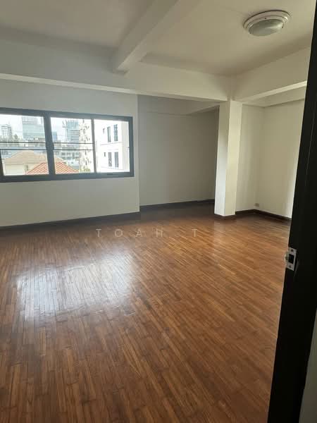 อาคารให้เช่า นานา อโศก สุขุมวิท : Buildings for rent in Nana, Asoke, Sukhumvit., กรุงเทพ, คลองเตย, คลองเตย, กรุงเทพ, 550 ตร.ม., ตึกแถว-อาคารพาณิชย์ ให้เช่า, โดย TOAH T., 500211726 - DDproperty.com