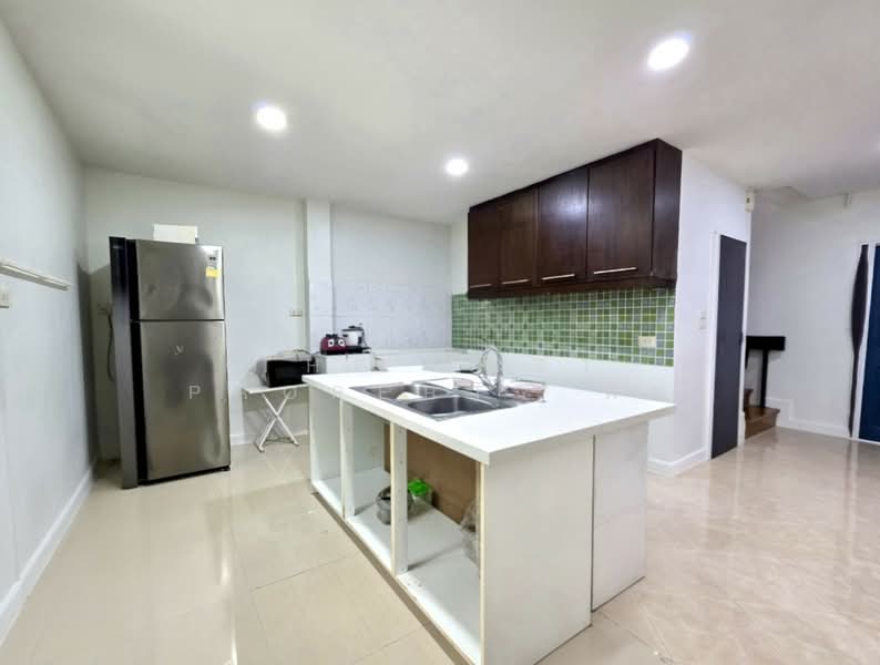 โรยัลปาร์ควิลล์ สุวินทวงศ์, Bangkok, Lam Phak Chi, Nong Chok, Bangkok, 3 Bedrooms, 100 sqm, Single Detached House For Sale, by The Best Property ฝน, 500211743 - DDproperty.com