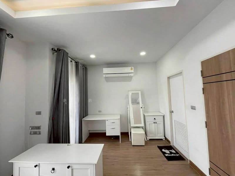 For Rent - ให้เช่าบ้านแฝด ม.มณีรินทร์ไพรเวทซี่ ศรีราชา, Chon Buri (Pattaya)