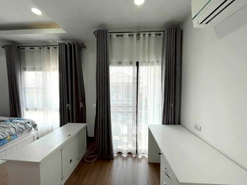 For Rent - ให้เช่าบ้านแฝด ม.มณีรินทร์ไพรเวทซี่ ศรีราชา, Chon Buri (Pattaya)