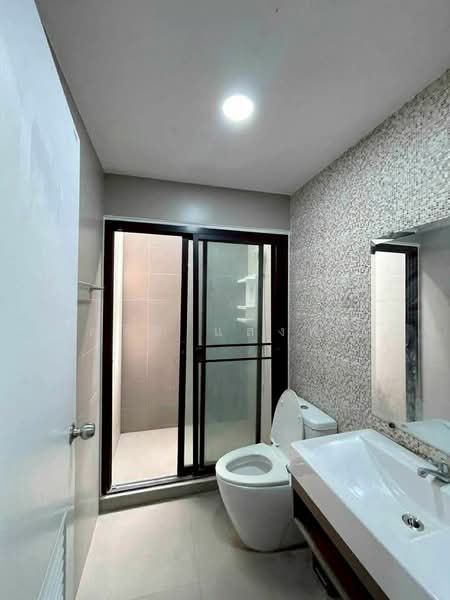 For Rent - ให้เช่าบ้านแฝด ม.มณีรินทร์ไพรเวทซี่ ศรีราชา, Chon Buri (Pattaya)