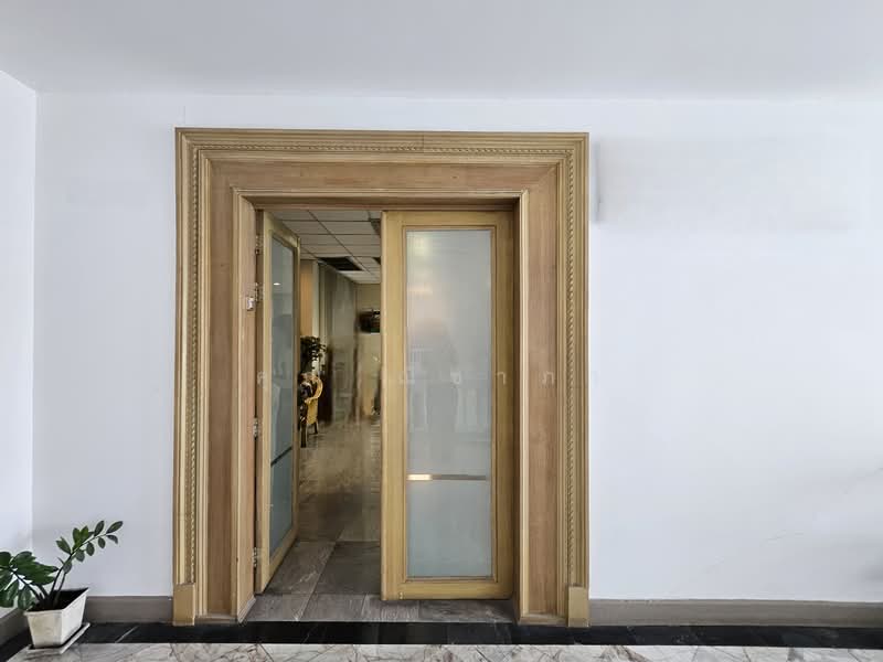 ขาย ออฟฟิศ Royal Castle Pattanakarn Condo พัฒนาการ 30 ขนาด 184 ตรม. 2 ห้องประชุม, กรุงเทพ, สวนหลวง, สวนหลวง, กรุงเทพ, 184 ตร.ม., สำนักงาน ขาย, โดย คุณ ณิชาภา, 500211771 - DDproperty.com