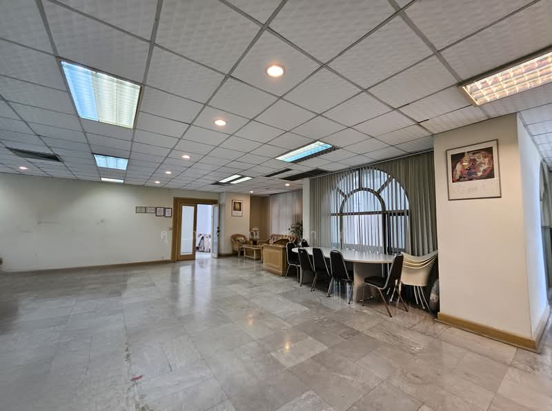 ขาย ออฟฟิศ Royal Castle Pattanakarn Condo พัฒนาการ 30 ขนาด 184 ตรม. 2 ห้องประชุม, กรุงเทพ, สวนหลวง, สวนหลวง, กรุงเทพ, 184 ตร.ม., สำนักงาน ขาย, โดย คุณ ณิชาภา, 500211771 - DDproperty.com