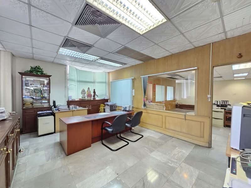 ขาย ออฟฟิศ Royal Castle Pattanakarn Condo พัฒนาการ 30 ขนาด 184 ตรม. 2 ห้องประชุม, กรุงเทพ, สวนหลวง, สวนหลวง, กรุงเทพ, 184 ตร.ม., สำนักงาน ขาย, โดย คุณ ณิชาภา, 500211771 - DDproperty.com