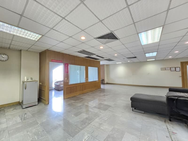 ขาย ออฟฟิศ Royal Castle Pattanakarn Condo พัฒนาการ 30 ขนาด 184 ตรม. 2 ห้องประชุม, กรุงเทพ, สวนหลวง, สวนหลวง, กรุงเทพ, 184 ตร.ม., สำนักงาน ขาย, โดย คุณ ณิชาภา, 500211771 - DDproperty.com