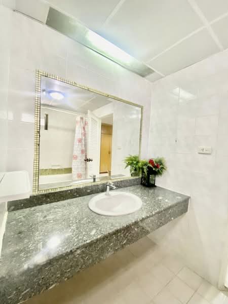 Rin House Condo : รินเฮ้าส์ คอนโดมิเนียม, กรุงเทพ, ถนน สุขุมวิท39, คลองตันเหนือ, วัฒนา, กรุงเทพ, 50 ตร.ม., คอนโด ให้เช่า, โดย Agentbkk, 500211784 - DDproperty.com