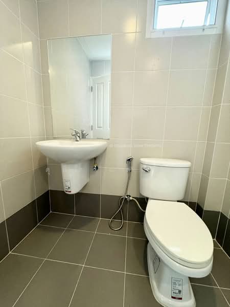 ขายบ้านแฝดใกล้เจปาร์ค ม.ทริโอทาวน์ ไร่กล้วย ศรีราชา, Chon Buri (Pattaya), Surasak, Si Racha, Chon Buri (Pattaya), 3 Bedrooms, 120 sqm, Semi-Detached House (Twin House) For Sale, by Dusit Saengfa, 500211801 - DDproperty.com