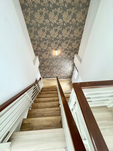 ขายบ้านแฝดใกล้เจปาร์ค ม.ทริโอทาวน์ ไร่กล้วย ศรีราชา, ชลบุรี, สุรศักดิ์, ศรีราชา, ชลบุรี, 120 ตร.ม., บ้านแฝด ขาย, โดย ดุสิต แสงฟ้า, 500211801 - DDproperty.com