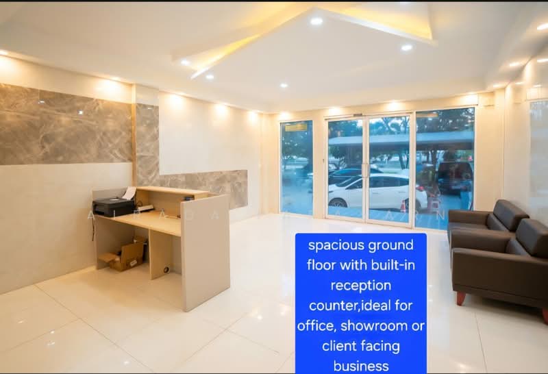 RK Biz Center Motorway - Airportlink, Bangkok, Motorway Road, Khlong Song Ton Nun, Lat Krabang, Bangkok, 4 Bedrooms, 210 sqm, Townhouse For Rent, by Airada Parasarn, 500211806 - DDproperty.com