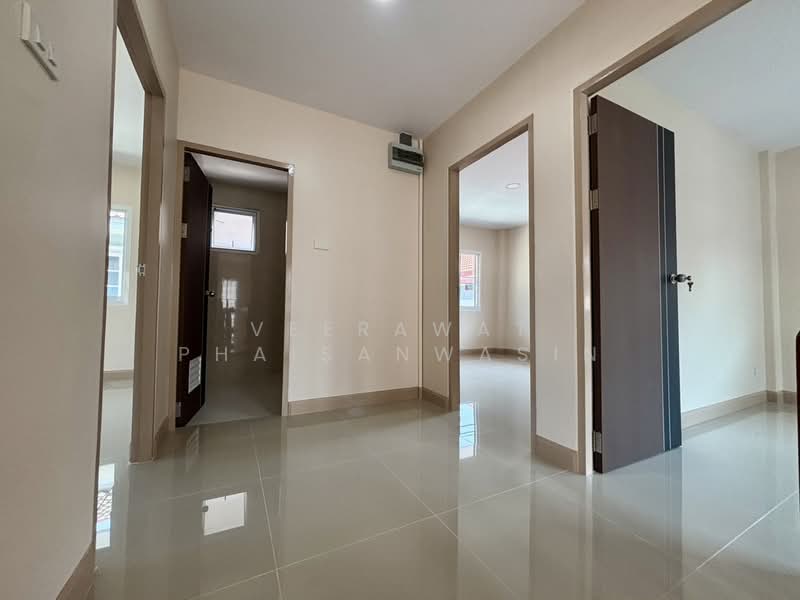 Supawan Romklao, Bangkok, Romklao Road, Khlong Sam Prawet, Lat Krabang, Bangkok, 3 Bedrooms, 72 sqm, Single Detached House For Sale, by Veerawat Phaisanwasin, 500211811 - DDproperty.com
