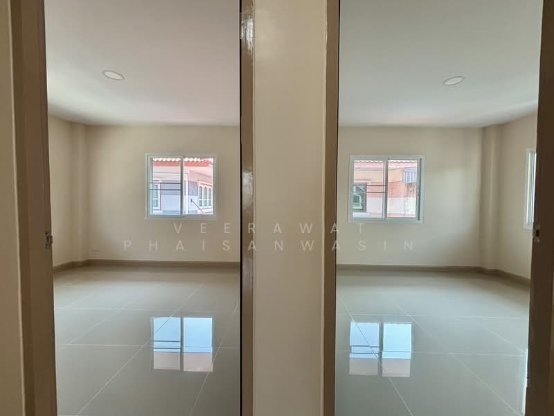 Supawan Romklao, Bangkok, Romklao Road, Khlong Sam Prawet, Lat Krabang, Bangkok, 3 Bedrooms, 72 sqm, Single Detached House For Sale, by Veerawat Phaisanwasin, 500211811 - DDproperty.com