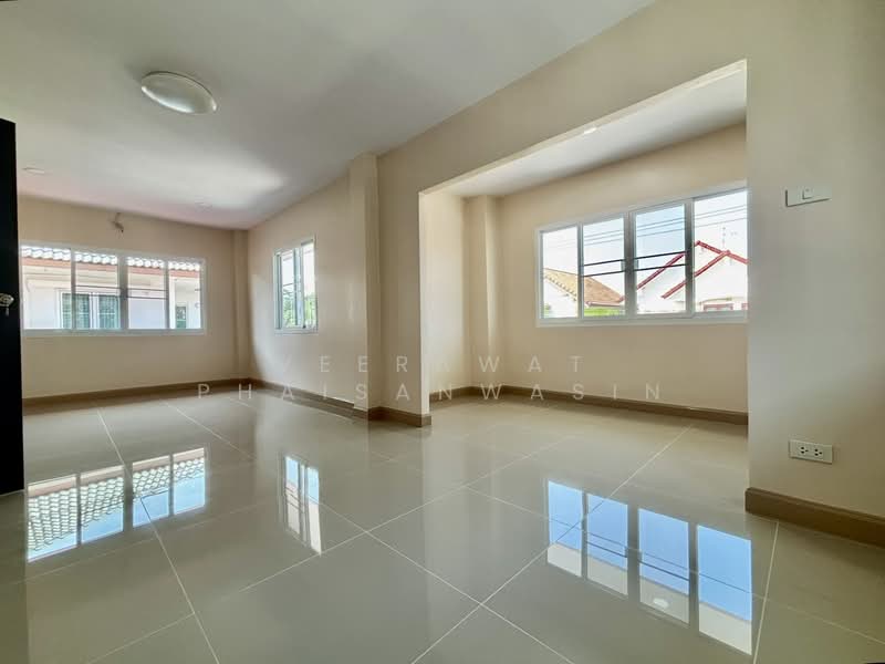 Supawan Romklao : สุภาวัลย์ ร่มเกล้า, กรุงเทพ, ถนนร่มเกล้า, คลองสามประเวศ, ลาดกระบัง, กรุงเทพ, 72 ตร.ม., บ้านเดี่ยว ขาย, โดย Veerawat Phaisanwasin, 500211811 - DDproperty.com