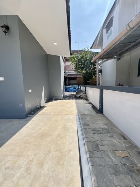 Supawan Romklao, Bangkok, Romklao Road, Khlong Sam Prawet, Lat Krabang, Bangkok, 3 Bedrooms, 72 sqm, Single Detached House For Sale, by Veerawat Phaisanwasin, 500211811 - DDproperty.com
