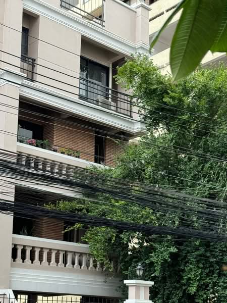For Rent - ทำเลซ.สุขุมวิท 4 BTS นานา ให้เช่าอาคารพาณิชย์ 5 ชั้น รีโนเวทใหม่ บ้านสวย พร้อมอยู่ ทำเลดี, Bangkok