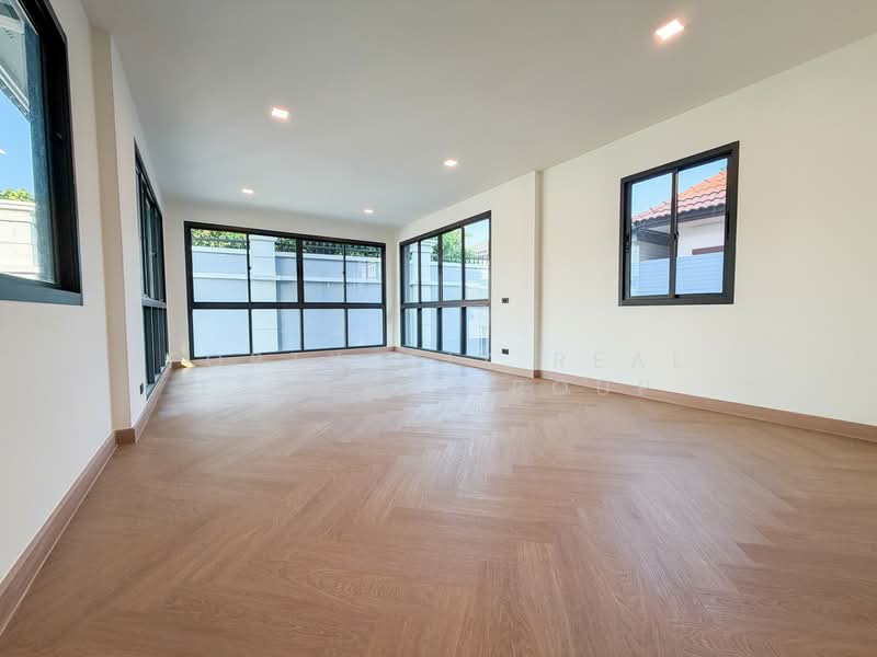 Laddarom Pinklao-Kanchanapisek, Nonthaburi, Kanchanaphisek Road, Bang Muang, Bang Yai, Nonthaburi, 4 Bedrooms, 400 sqm, Single Detached House For Sale, by Forty-Six Real Estate Group, 500211817 - DDproperty.com