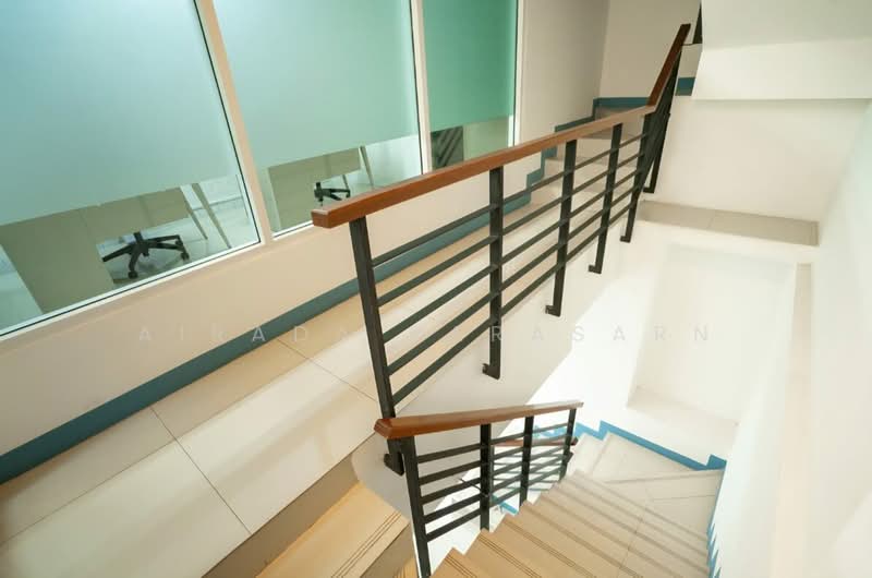 RK Biz Center Motorway - Airportlink, Bangkok, Motorway Road, Khlong Song Ton Nun, Lat Krabang, Bangkok, 4 Bedrooms, 210 sqm, Townhouse For Sale, by Airada Parasarn, 500211823 - DDproperty.com