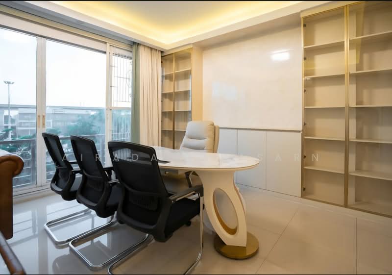 RK Biz Center Motorway - Airportlink, Bangkok, Motorway Road, Khlong Song Ton Nun, Lat Krabang, Bangkok, 4 Bedrooms, 210 sqm, Townhouse For Sale, by Airada Parasarn, 500211823 - DDproperty.com